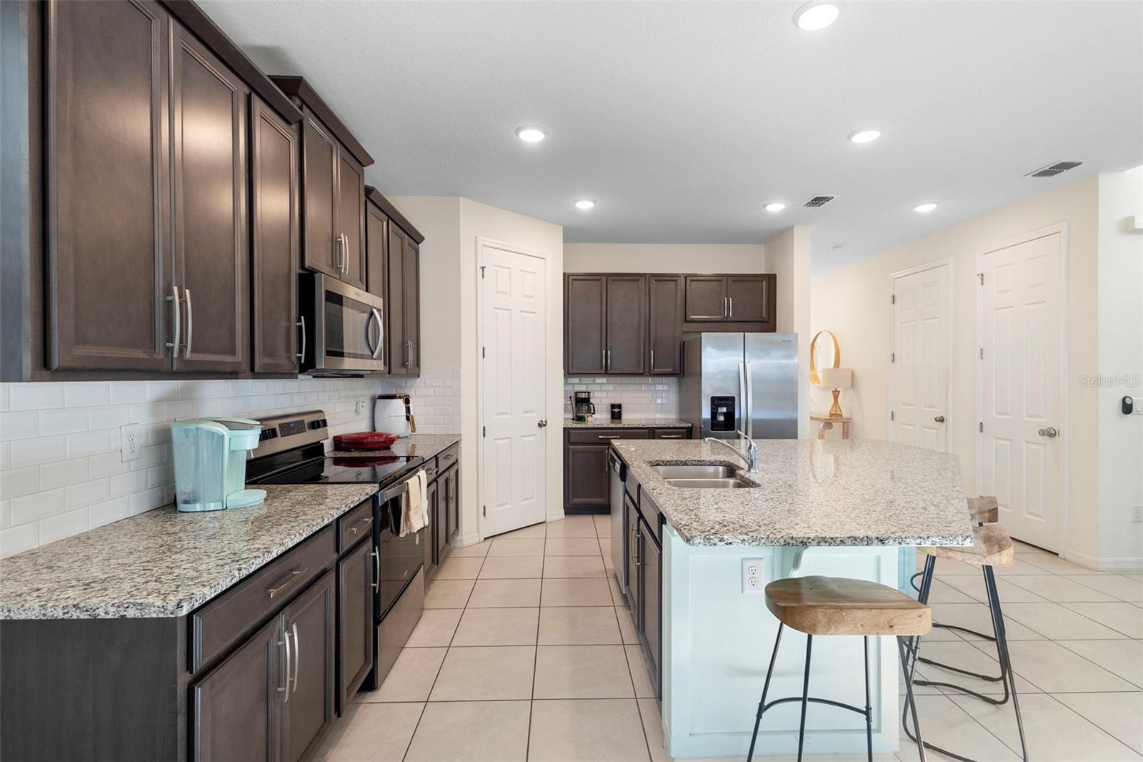 SOLARA RESORT VACATION VILLAS REP - Residential