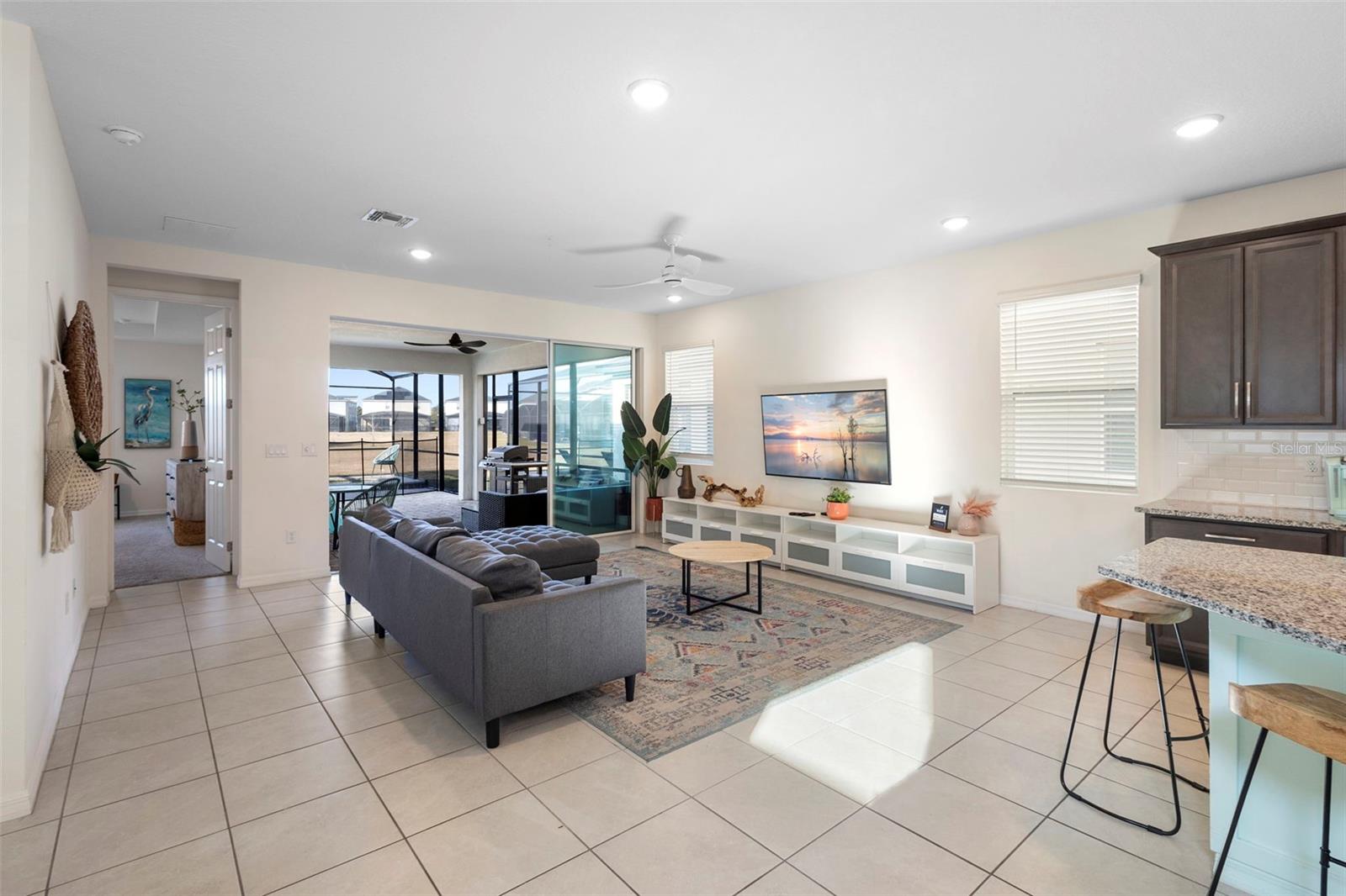 SOLARA RESORT VACATION VILLAS REP - Residential