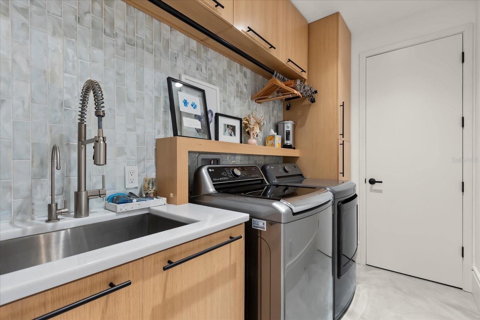 ALABAMA CONDO - Residential