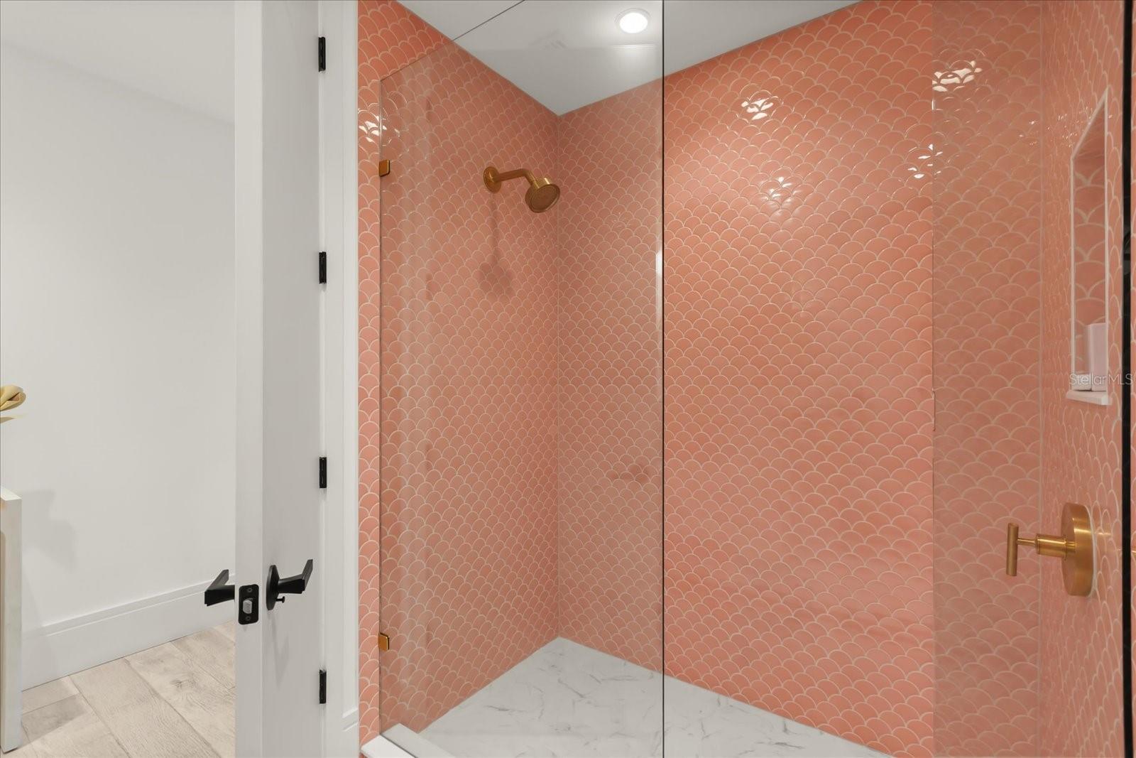 ALABAMA CONDO - Residential