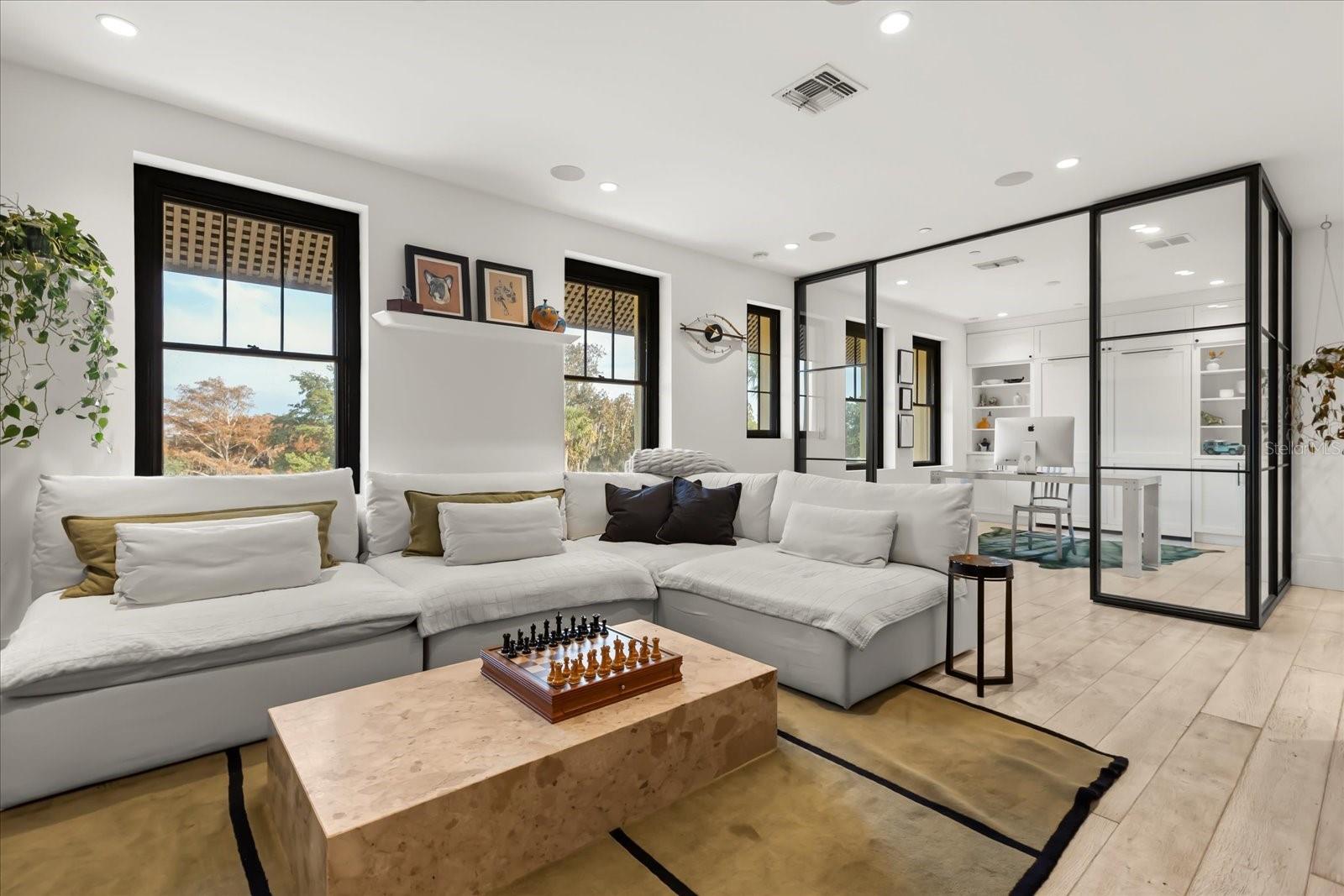 ALABAMA CONDO - Residential