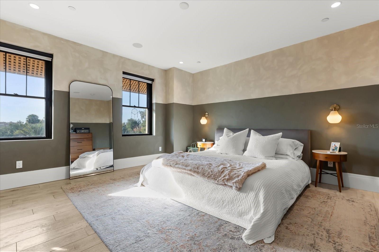 ALABAMA CONDO - Residential