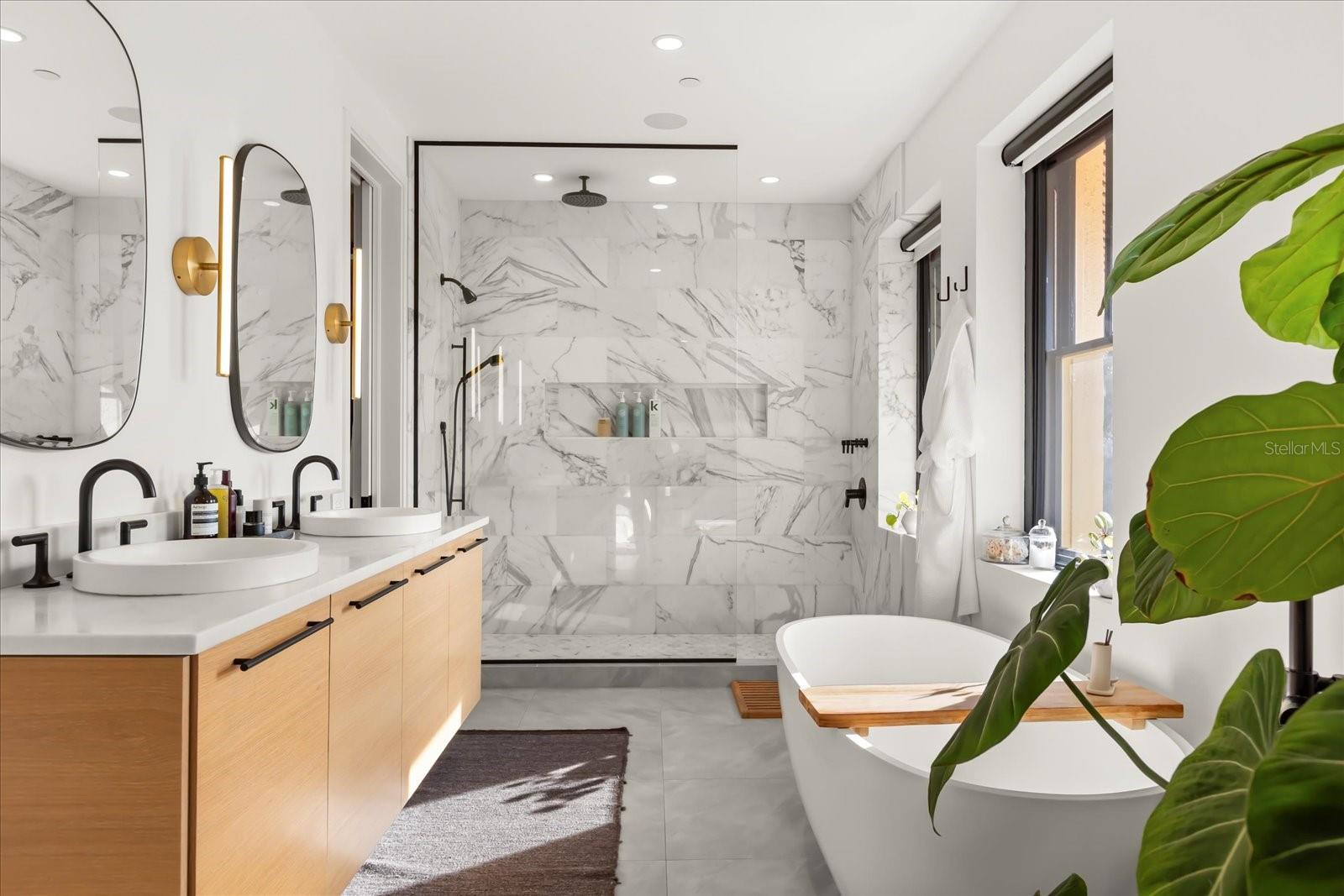 ALABAMA CONDO - Residential