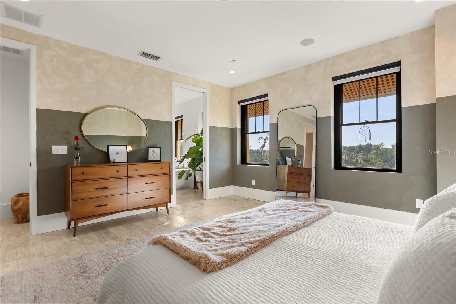 ALABAMA CONDO - Residential