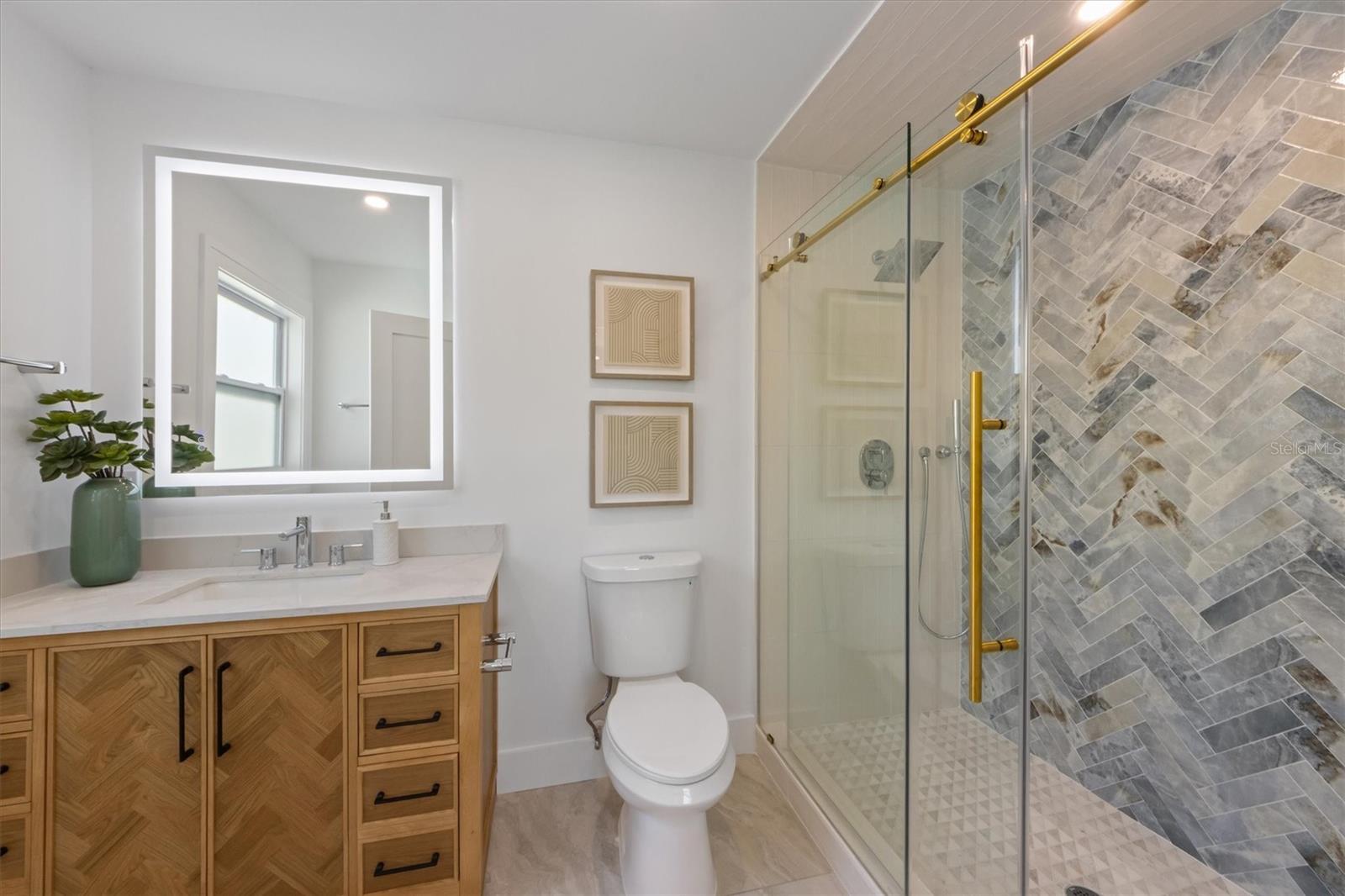 SHORE ACRES FOURTH ADD - Residential