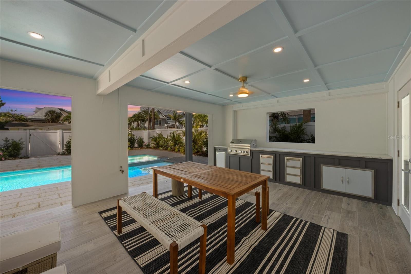 SHORE ACRES FOURTH ADD - Residential