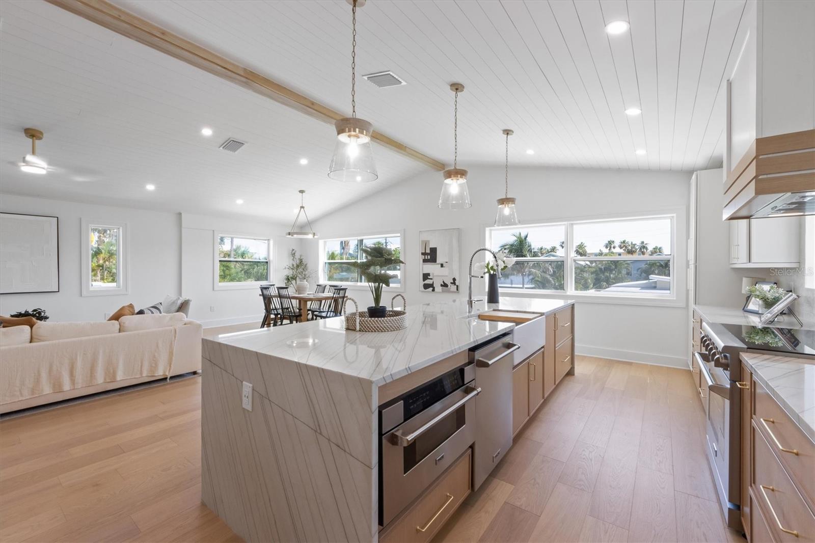 SHORE ACRES FOURTH ADD - Residential