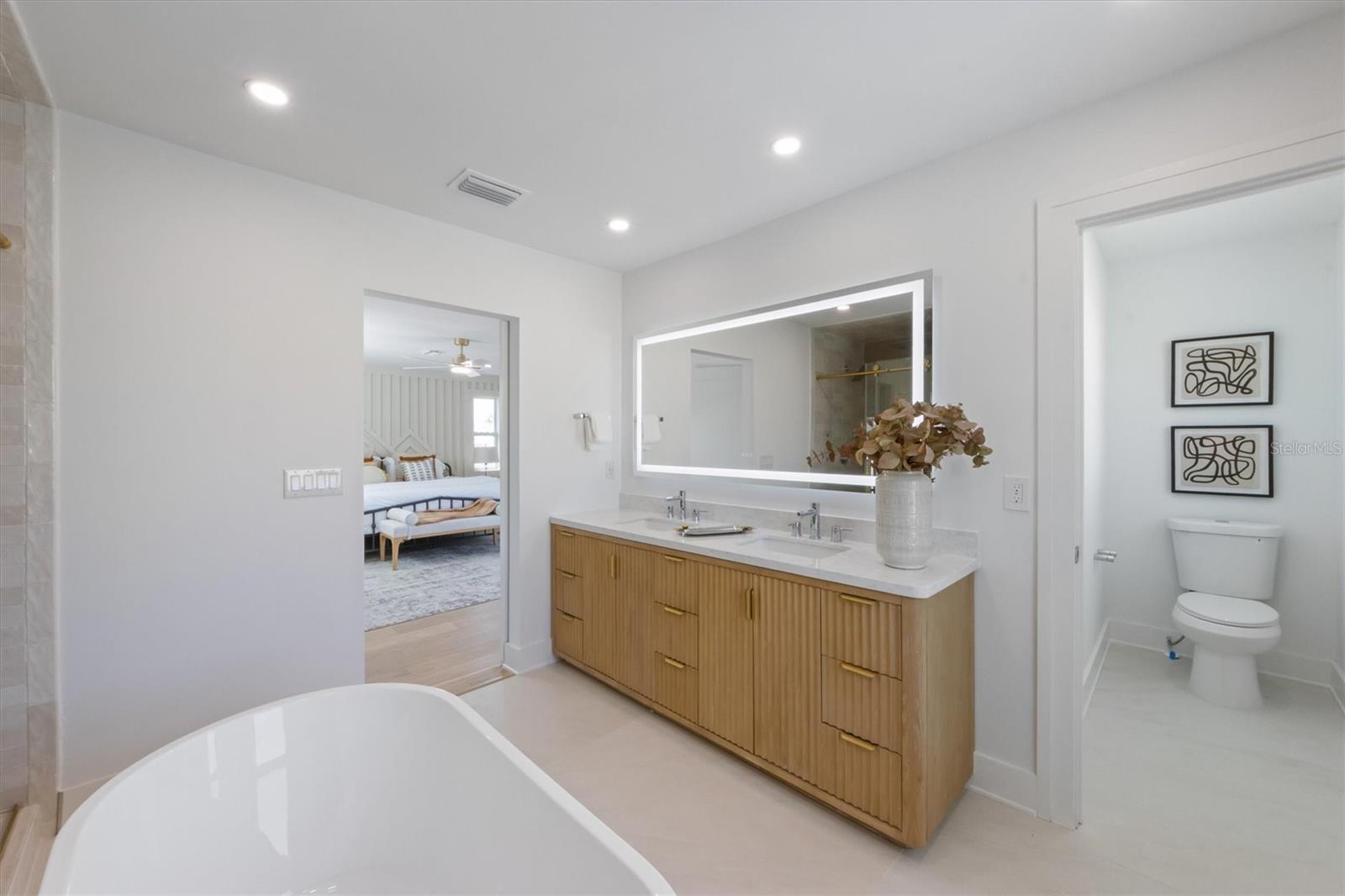 SHORE ACRES FOURTH ADD - Residential