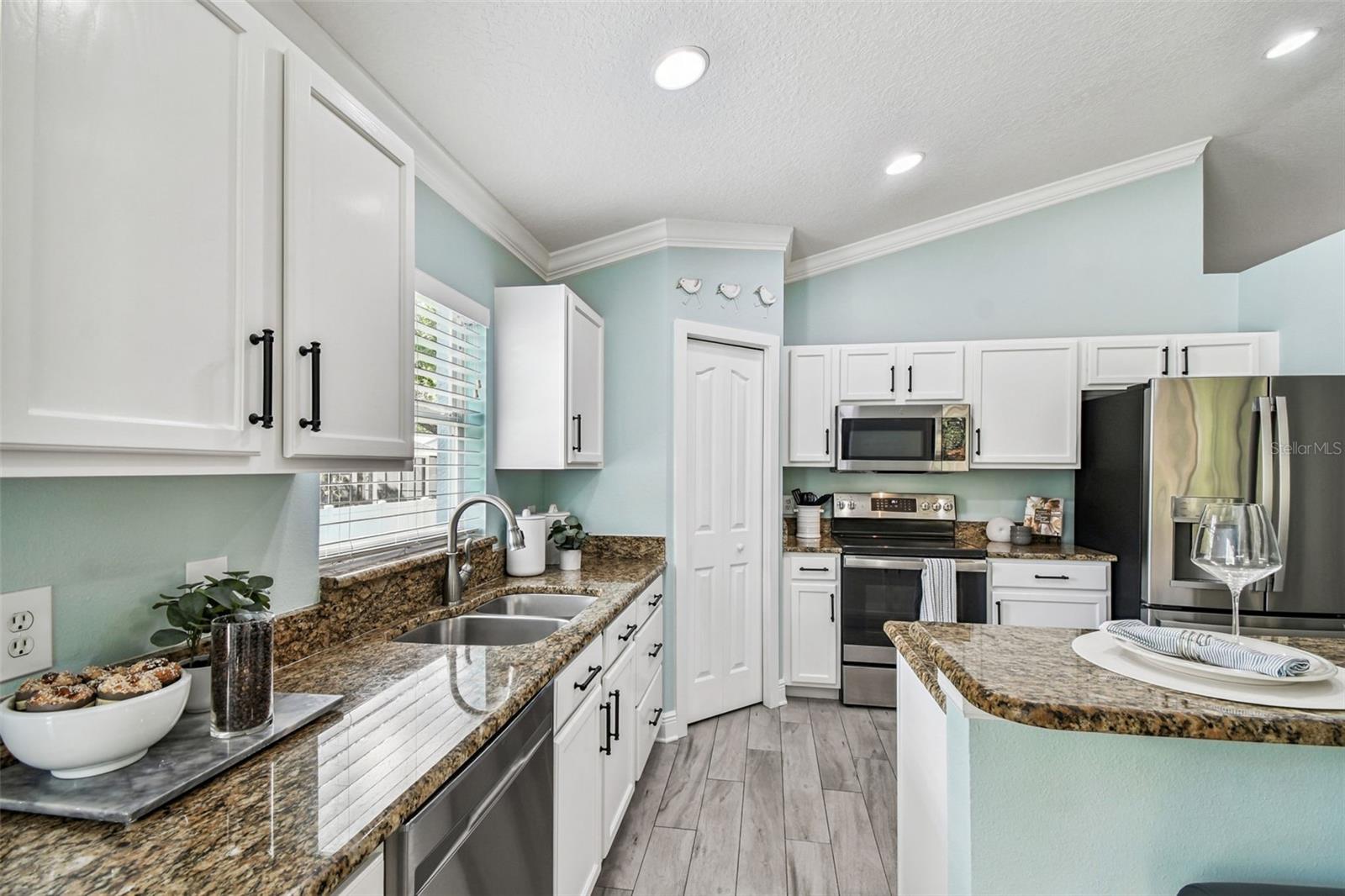 FAWN LAKE PH V - Residential