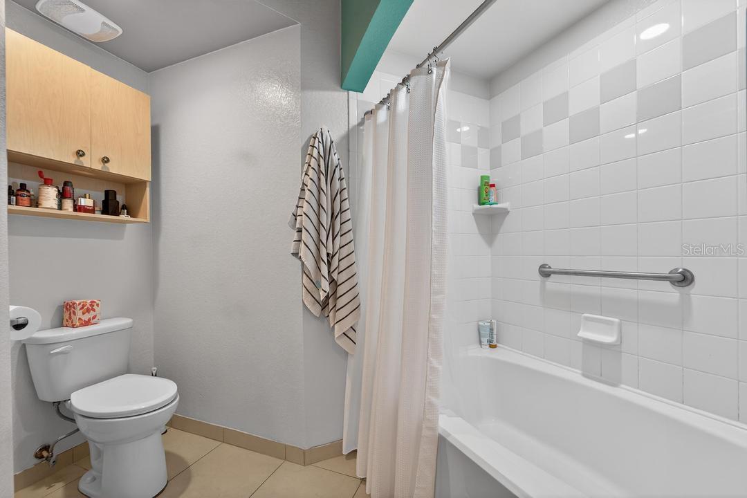 MADISON AT ST PETE - Residential