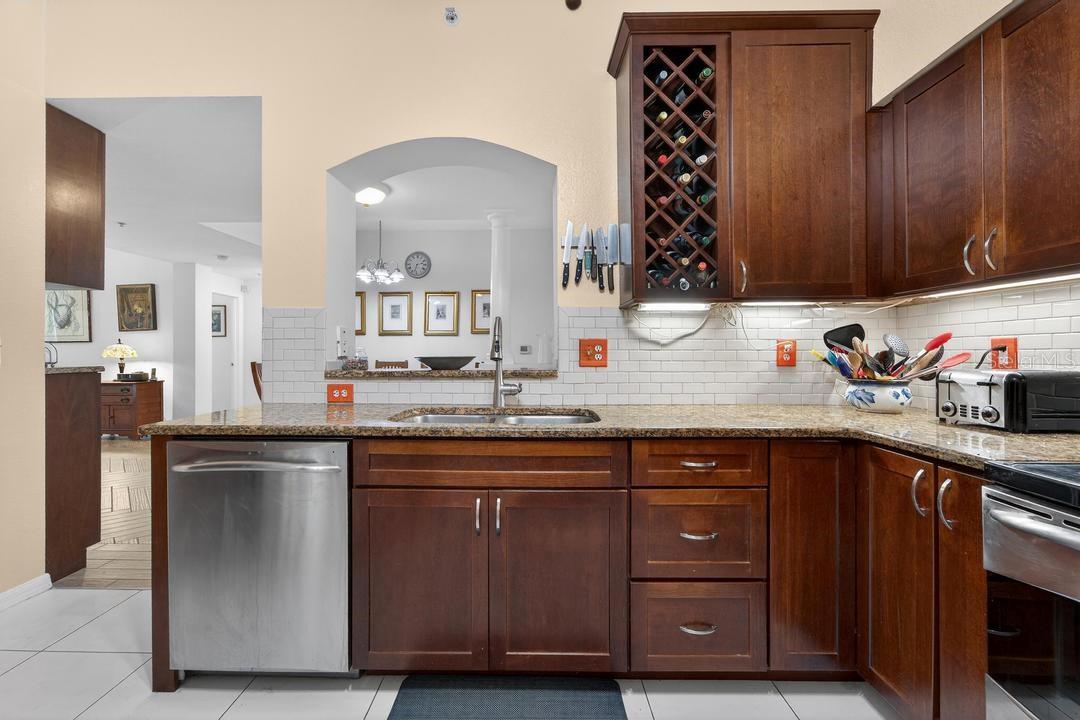 MADISON AT ST PETE - Residential