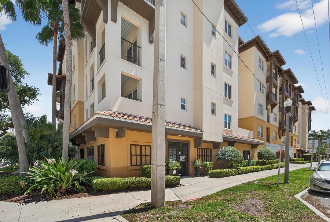 MADISON AT ST PETE - Residential