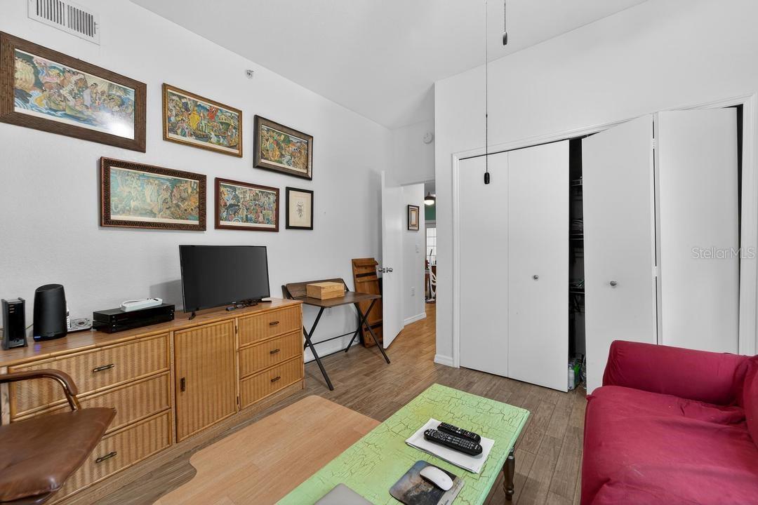 MADISON AT ST PETE - Residential