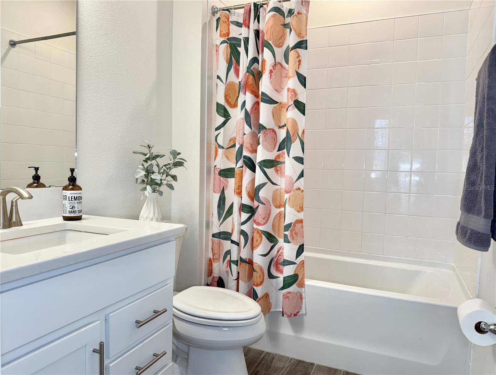 WILLIAMS POINTE - Residential