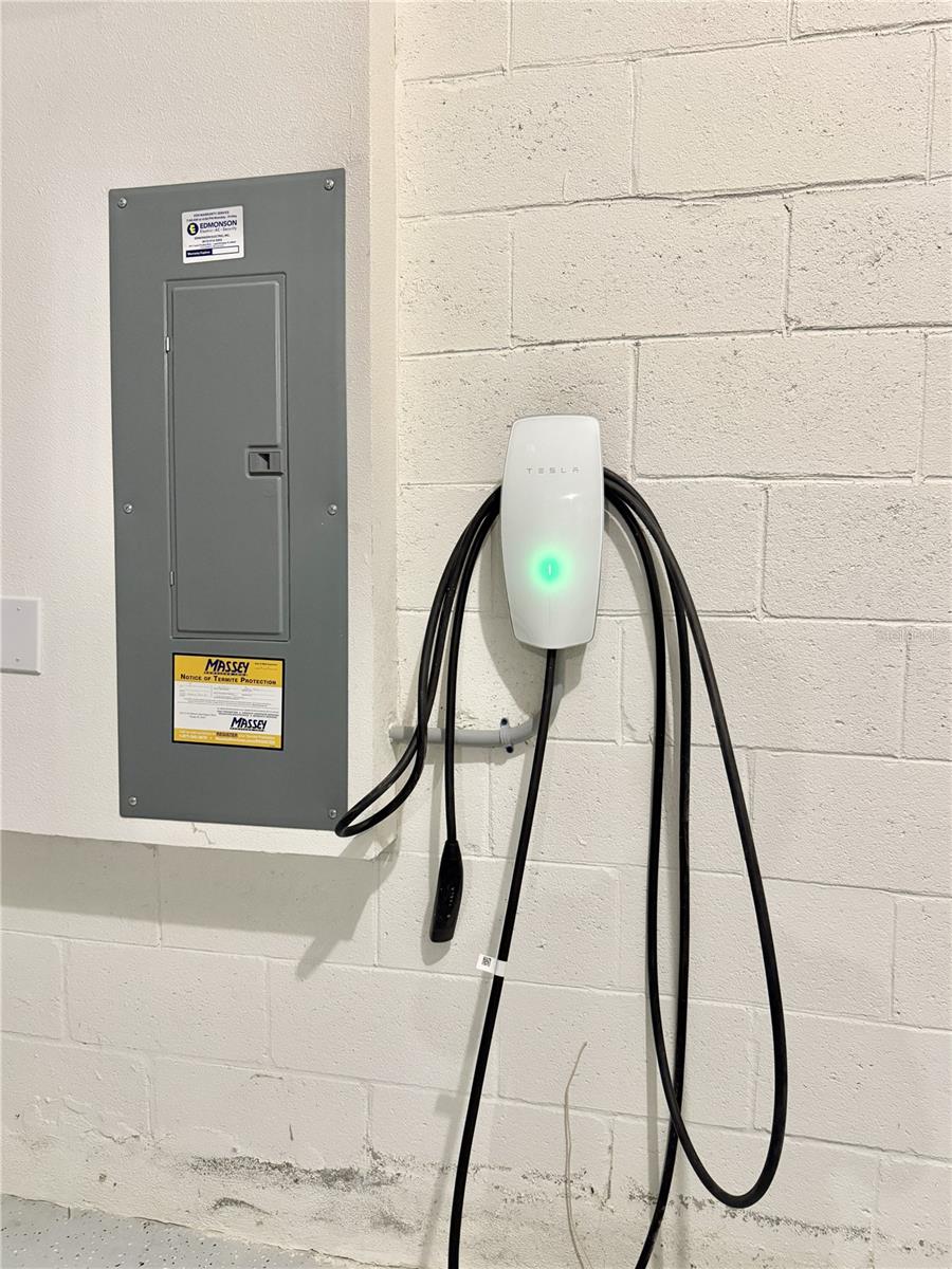 WILLIAMS POINTE - Residential