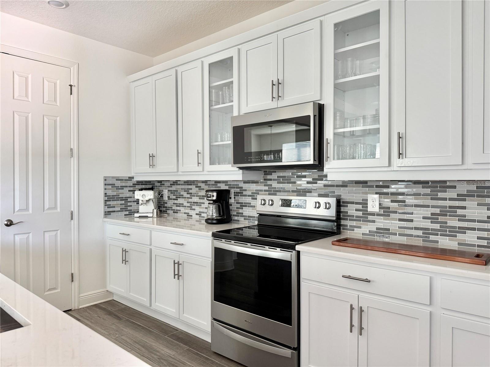 WILLIAMS POINTE - Residential