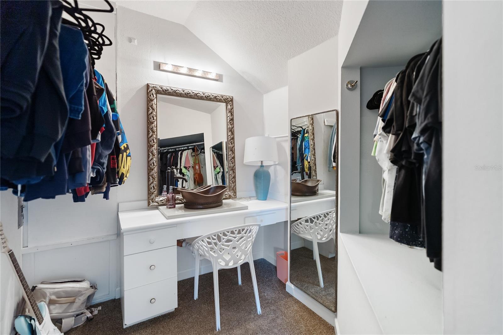 SOUTH VENICE - Residential