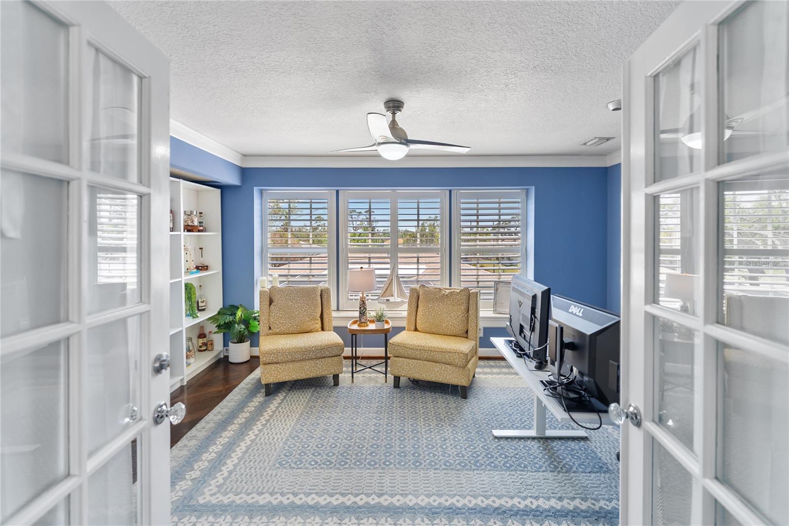 SOUTH VENICE - Residential