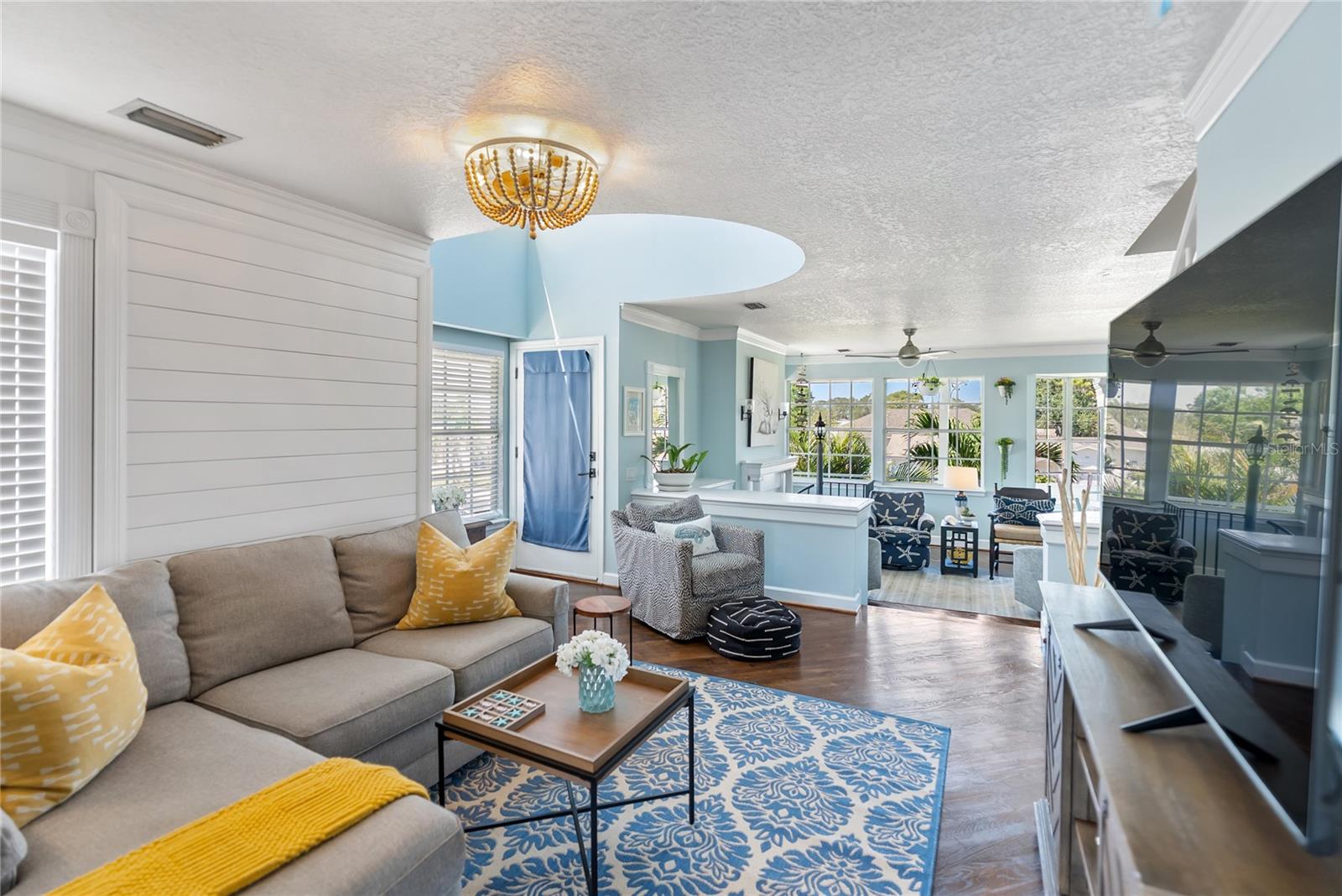 SOUTH VENICE - Residential