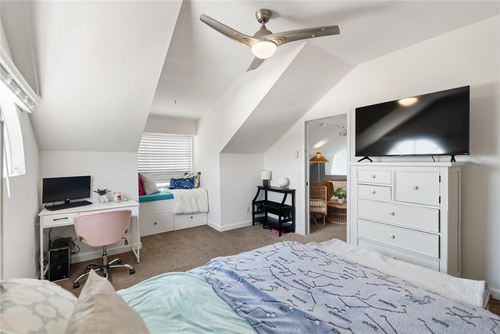 SOUTH VENICE - Residential