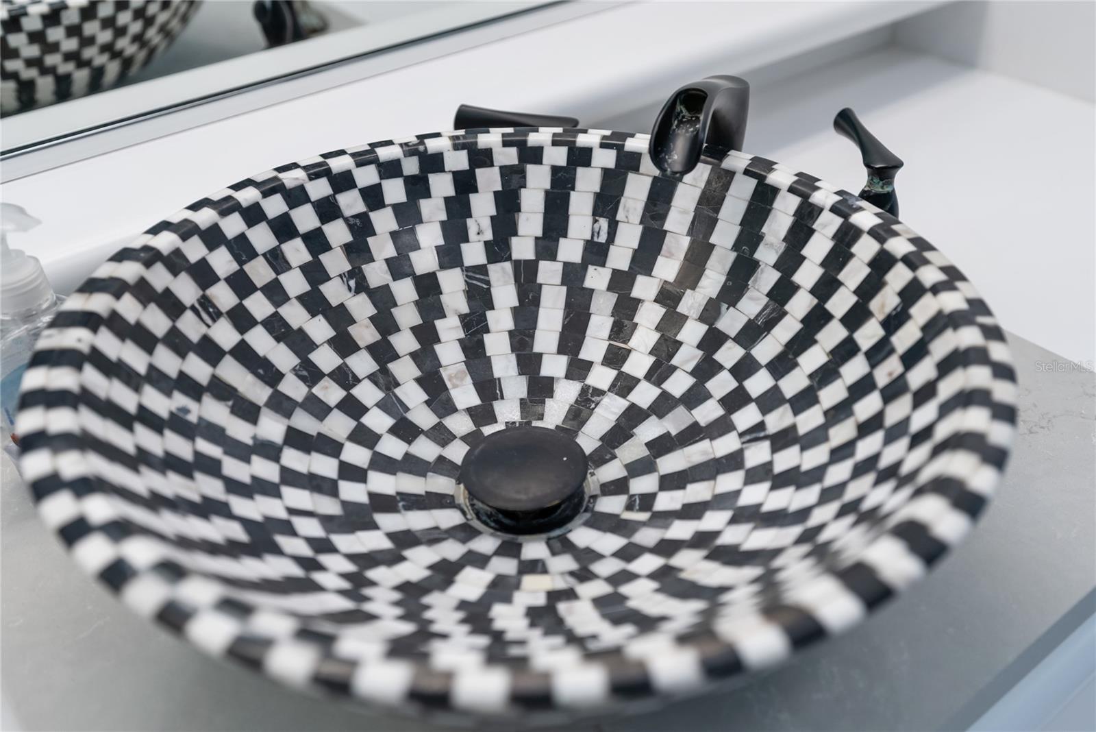 SOUTH VENICE - Residential