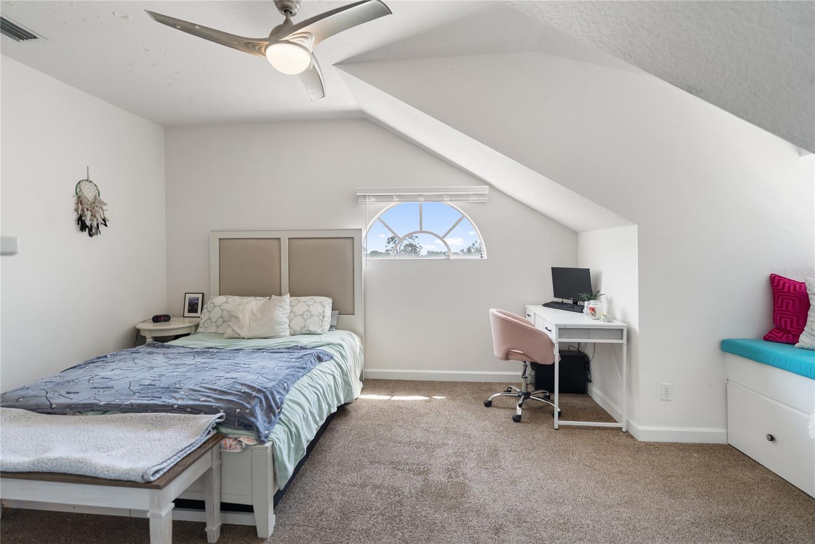 SOUTH VENICE - Residential