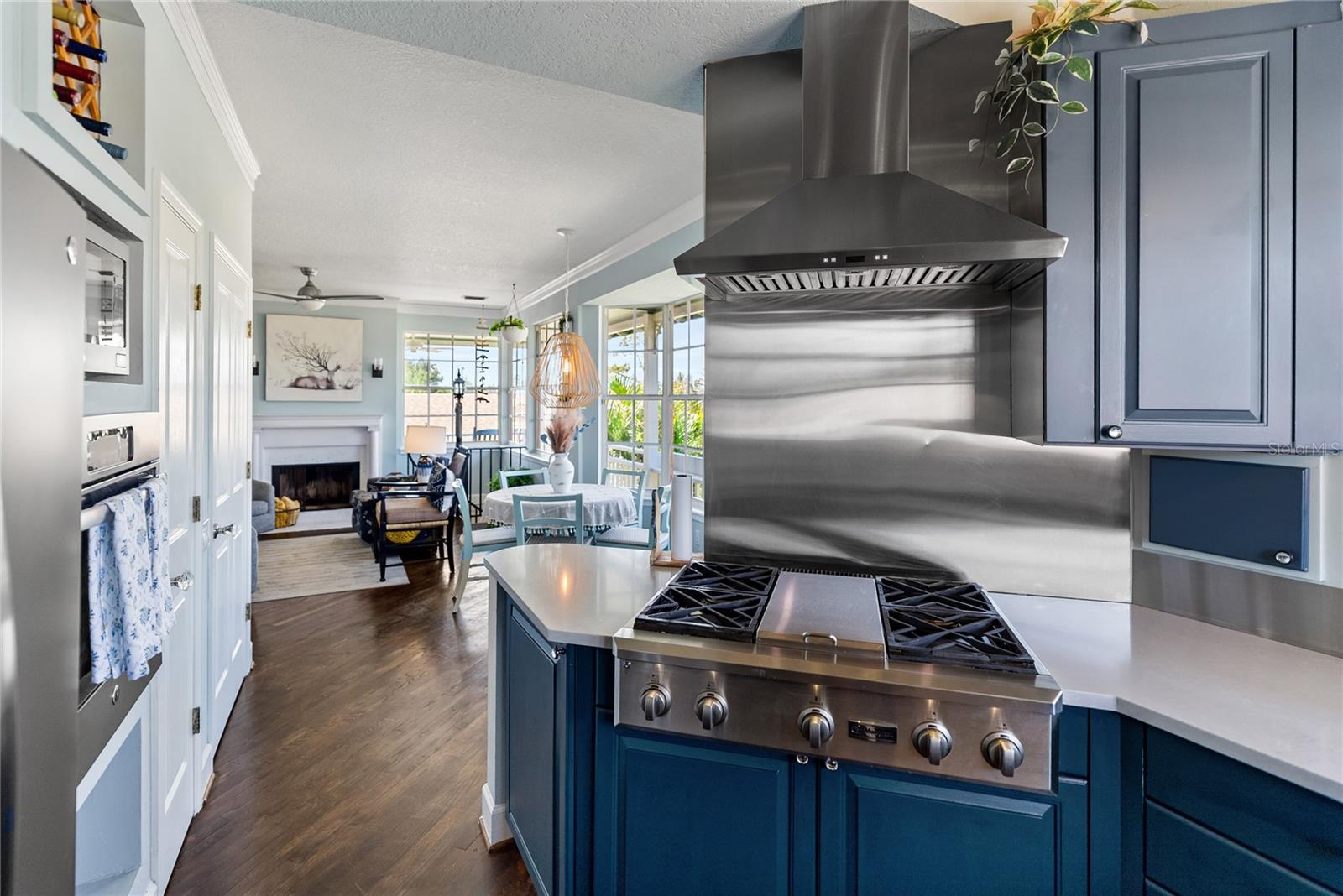 SOUTH VENICE - Residential