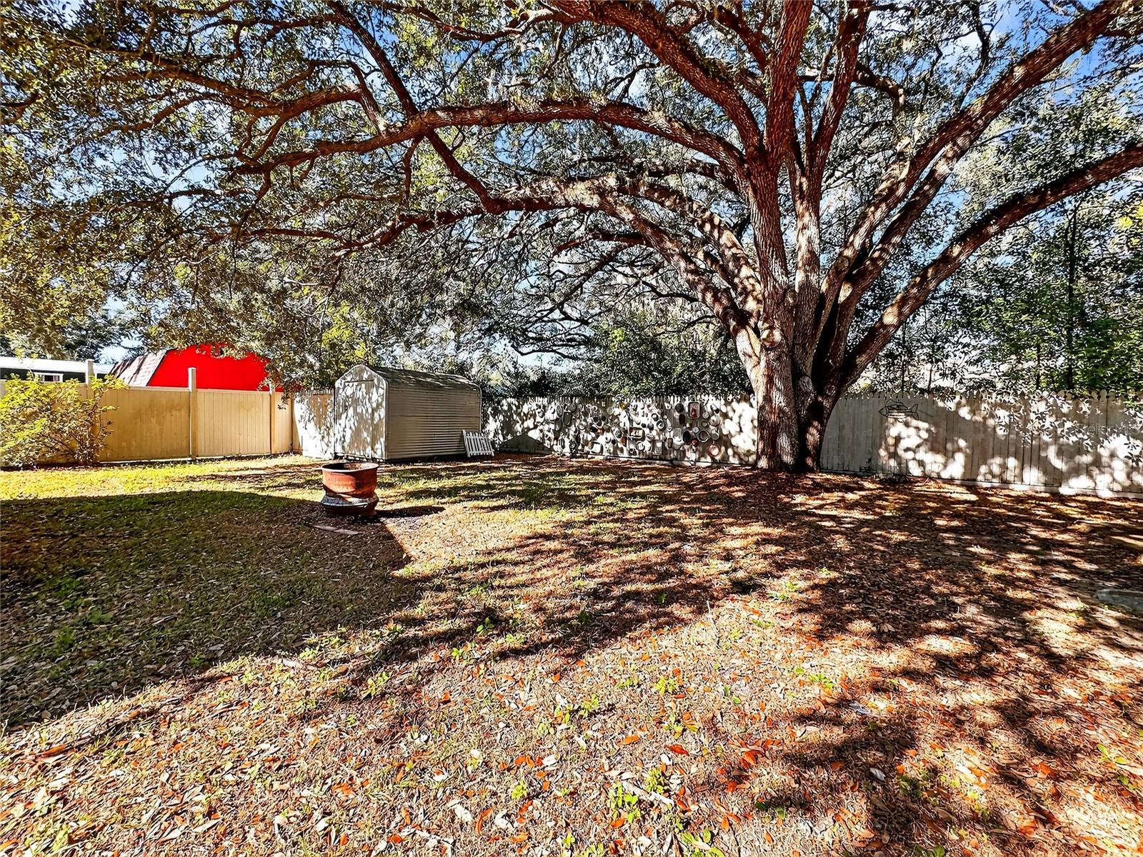 LITTLE LAKE WEIR - Residential