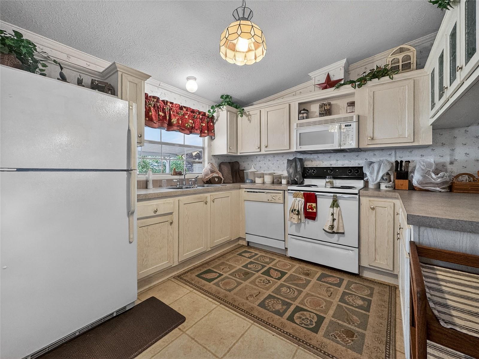 LITTLE LAKE WEIR - Residential