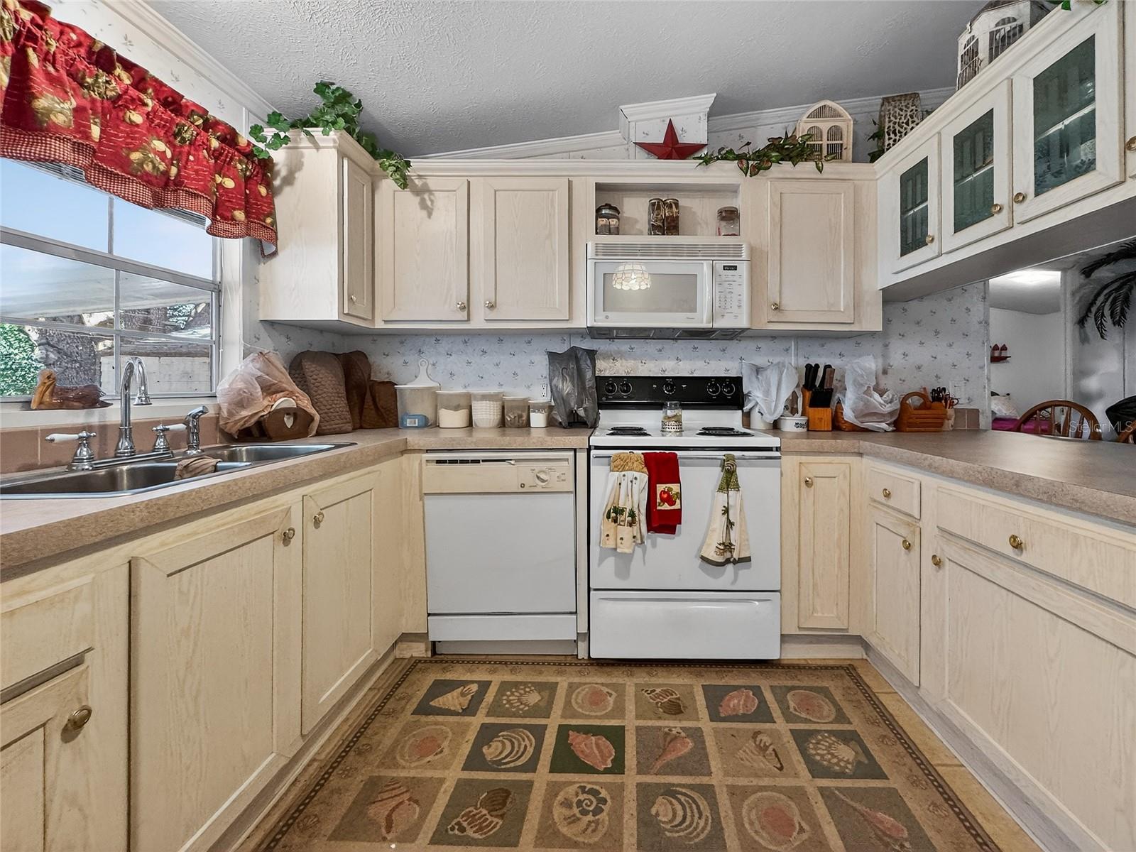 LITTLE LAKE WEIR - Residential