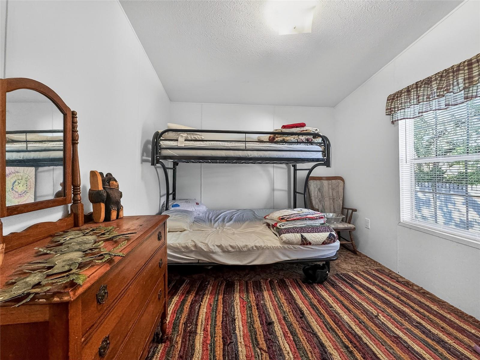 LITTLE LAKE WEIR - Residential