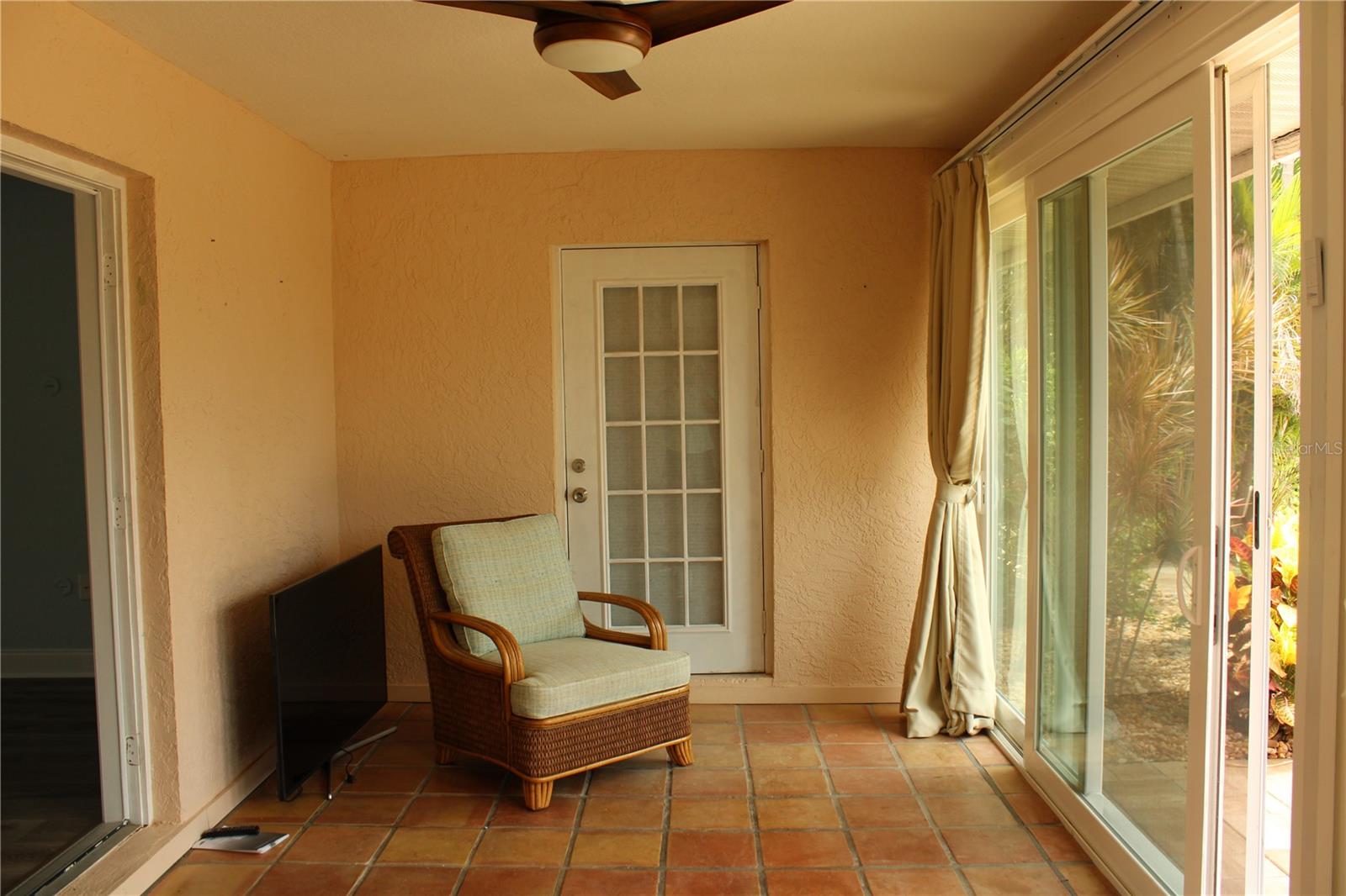 BAY LAKE ESTATES PH II - Residential Lease