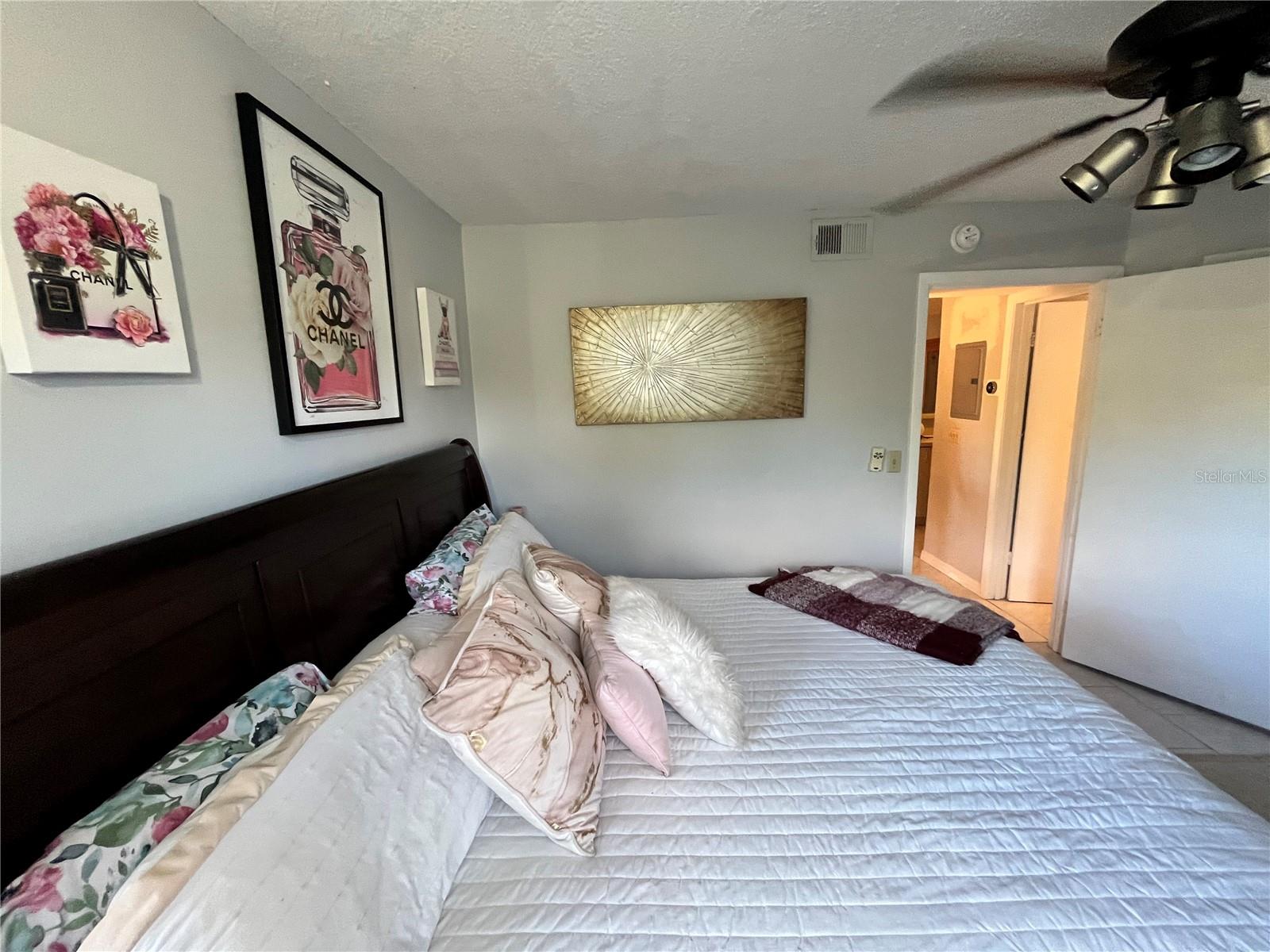 LAKEWOOD PARK A CONDO - Residential