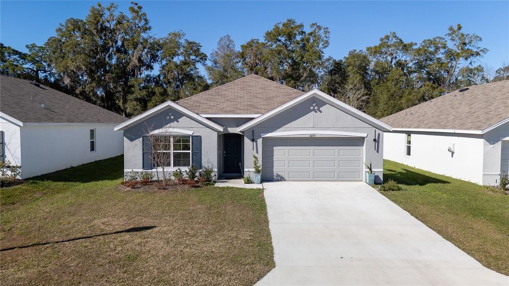 Photo of 11272 SE 67th Circle, Belleview, FL 34420 (MLS # O6377095)