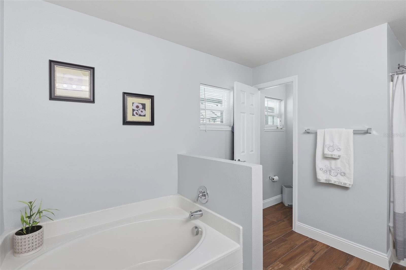 WELLINGTON VIEW - Residential