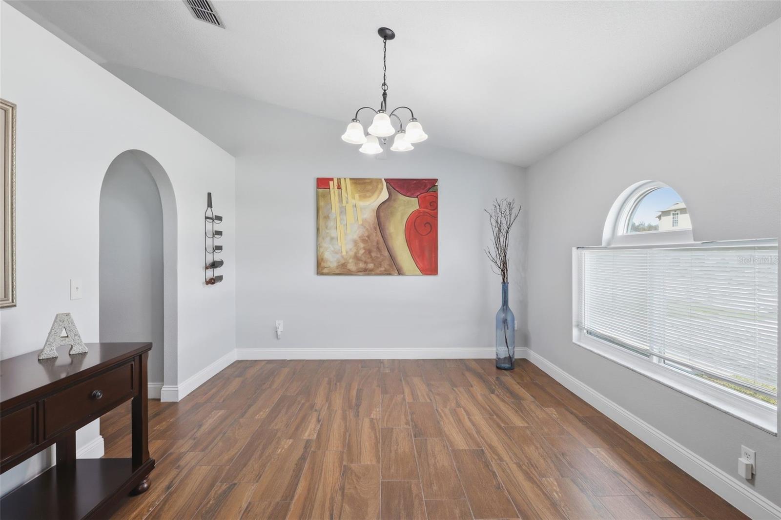 WELLINGTON VIEW - Residential