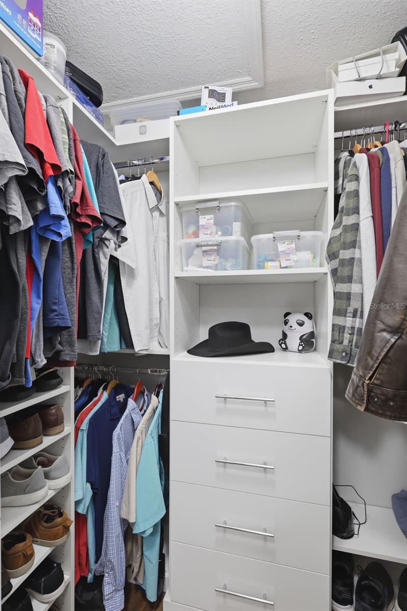 WELLINGTON VIEW - Residential