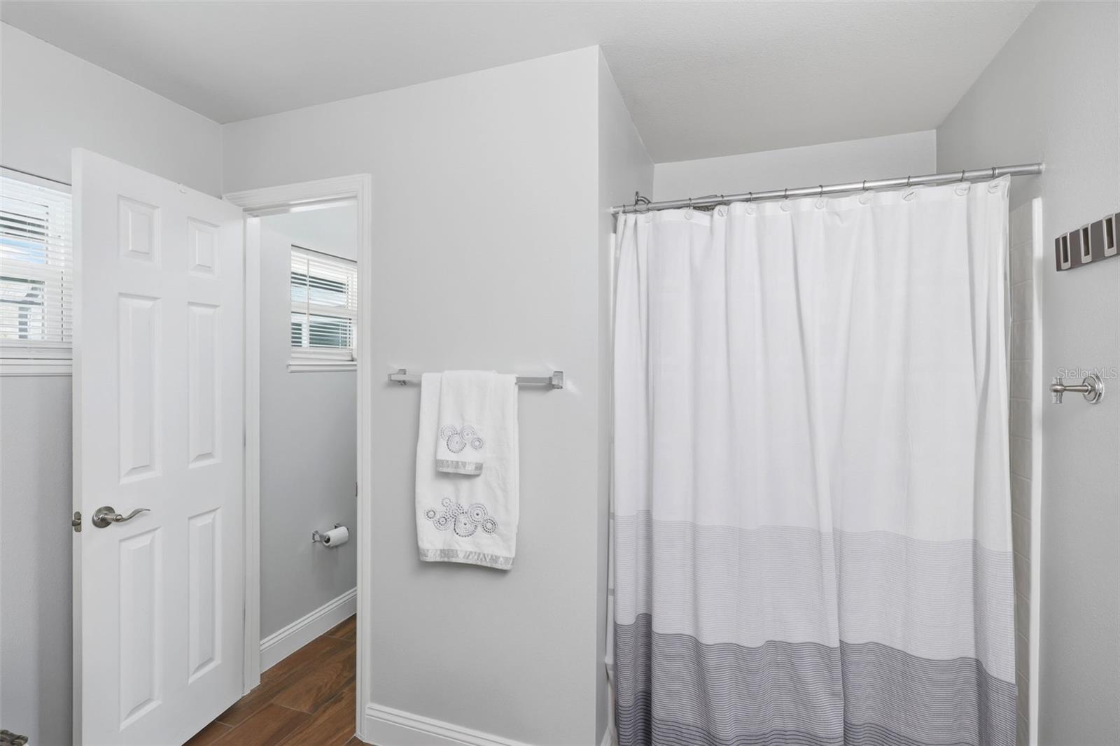 WELLINGTON VIEW - Residential