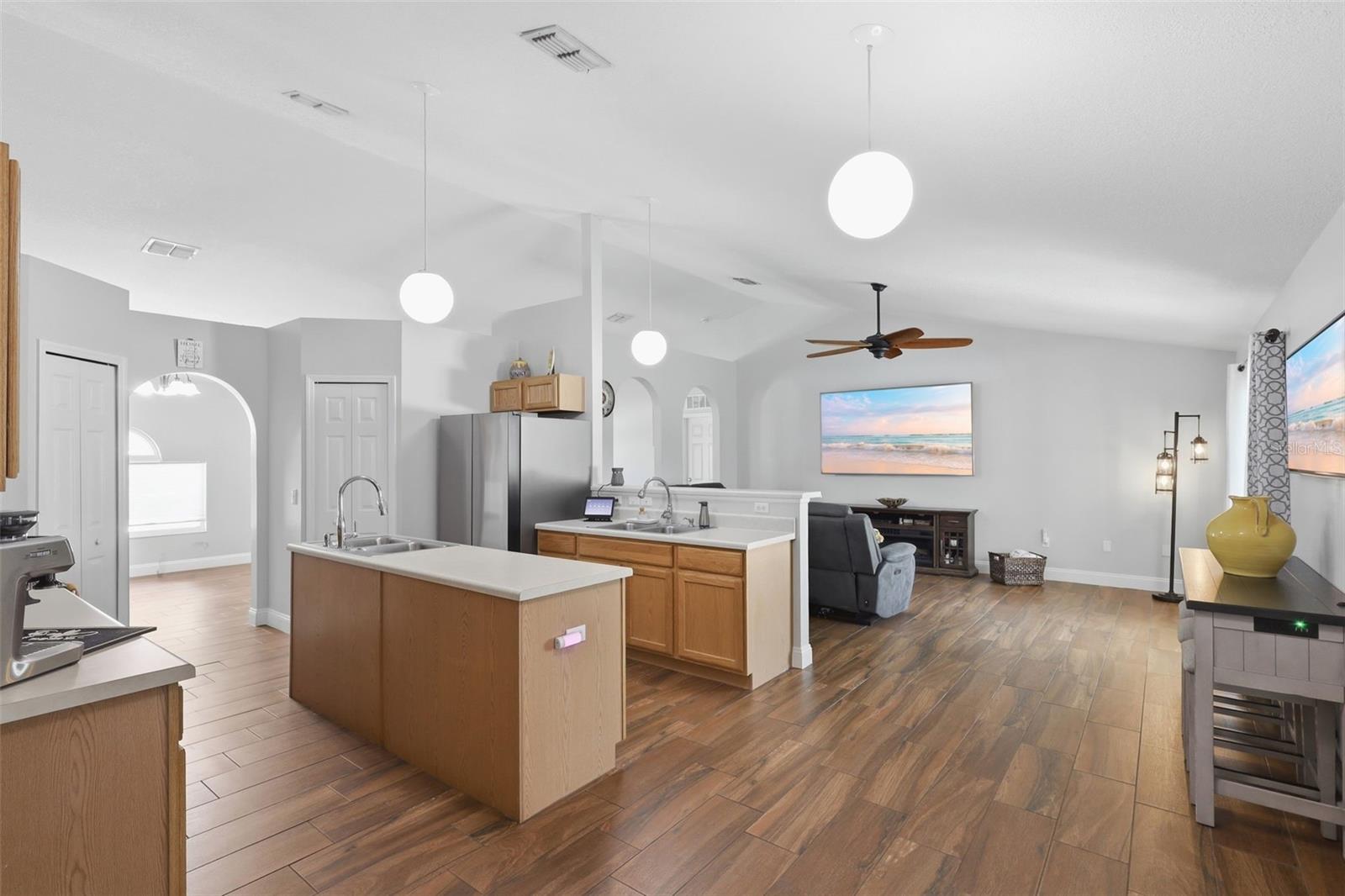 WELLINGTON VIEW - Residential