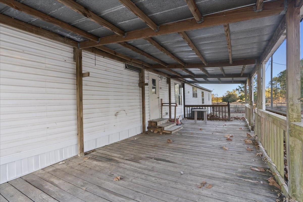 HOLIDAY FARMS - Residential