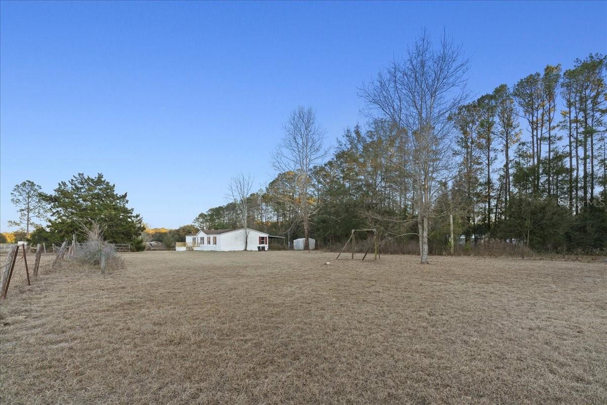 HOLIDAY FARMS - Residential