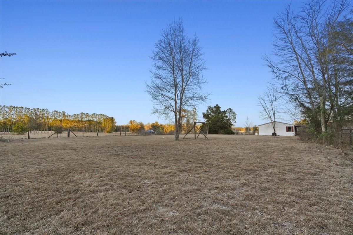 HOLIDAY FARMS - Residential