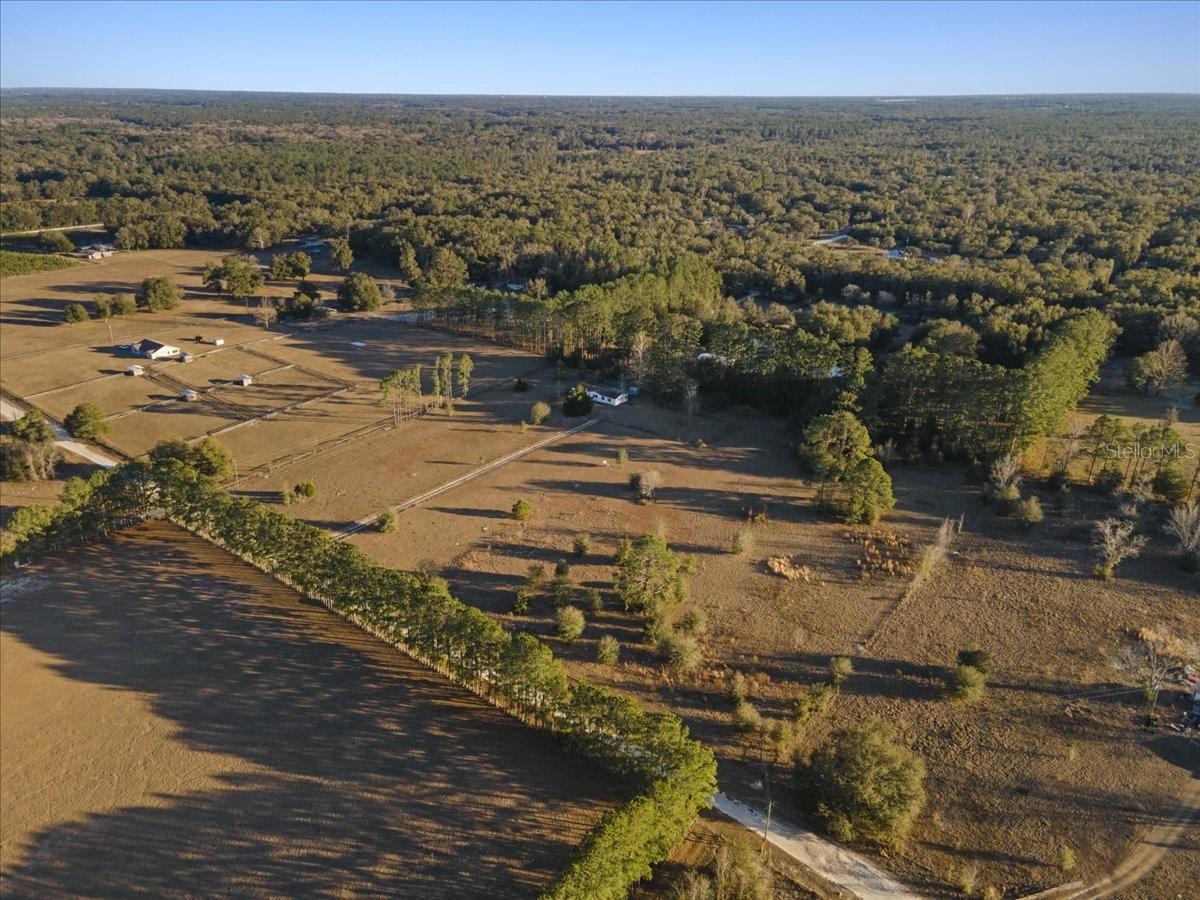 HOLIDAY FARMS - Residential