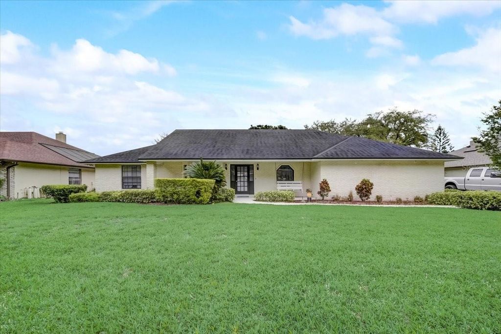 Photo of 7233 Branchtree Drive, Orlando, FL 32835 (MLS # O6392963)