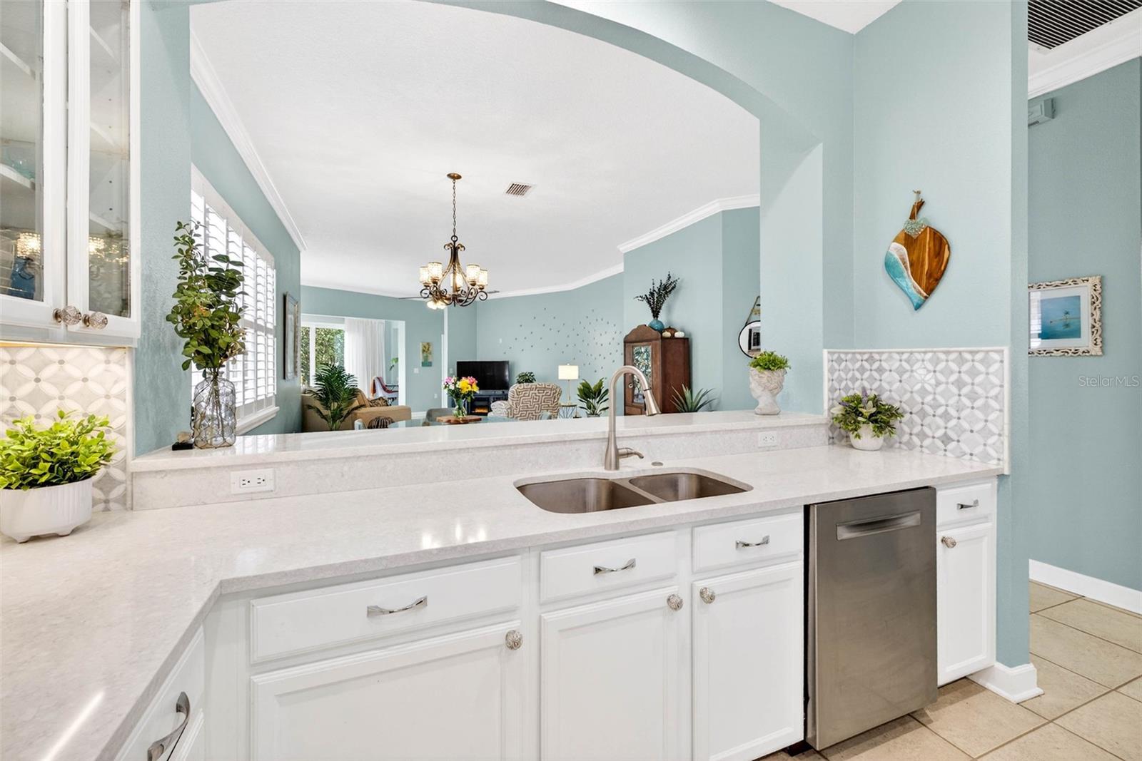 RIVER HILLS COUNTRY CLUB / FAIRWAY ONE - Residential