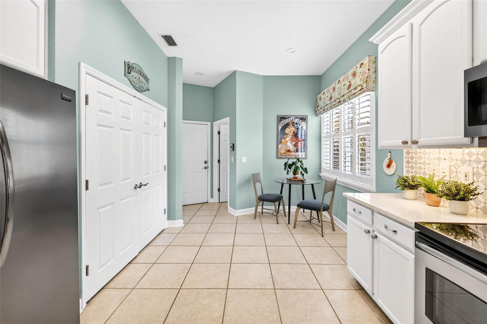 RIVER HILLS COUNTRY CLUB / FAIRWAY ONE - Residential