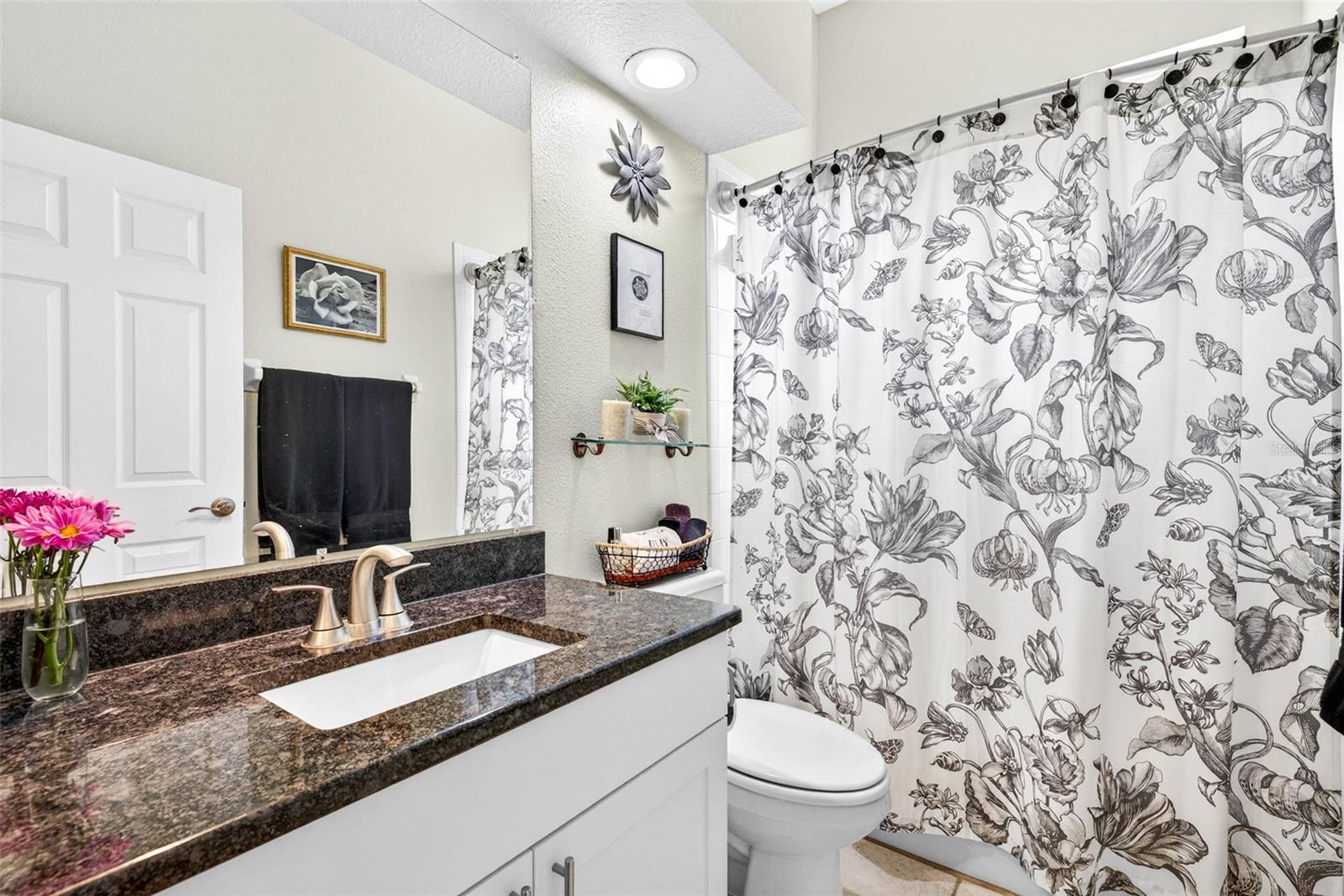 RIVER HILLS COUNTRY CLUB / FAIRWAY ONE - Residential