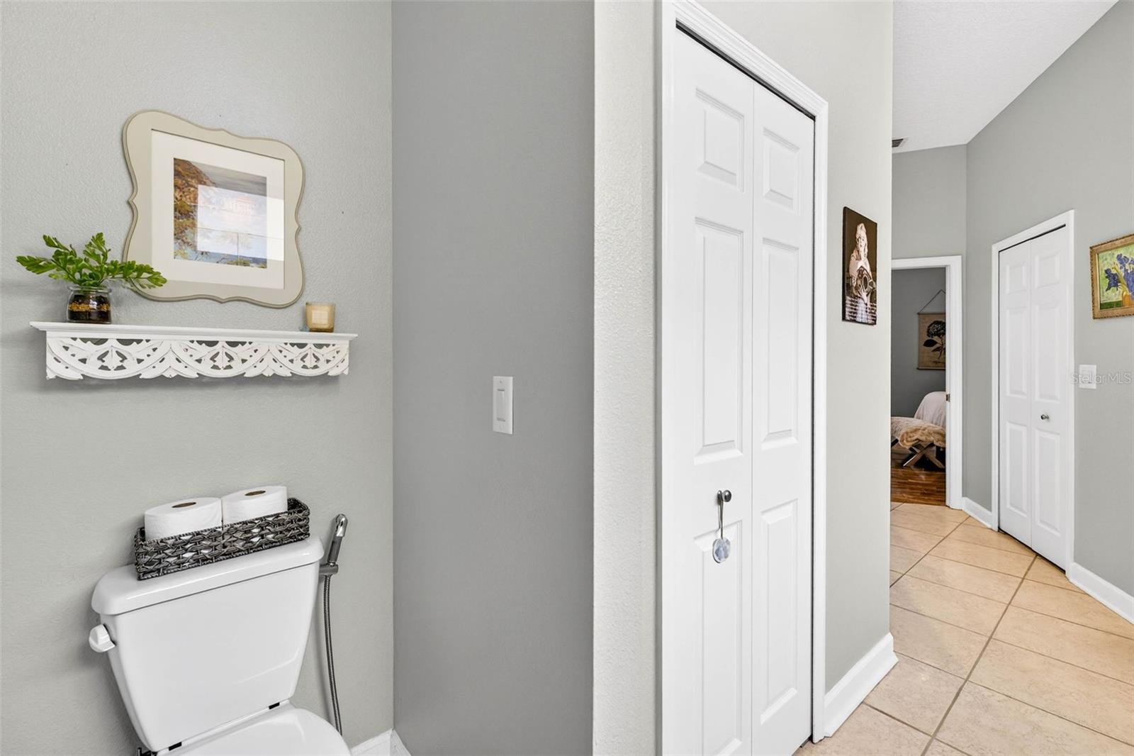 RIVER HILLS COUNTRY CLUB / FAIRWAY ONE - Residential