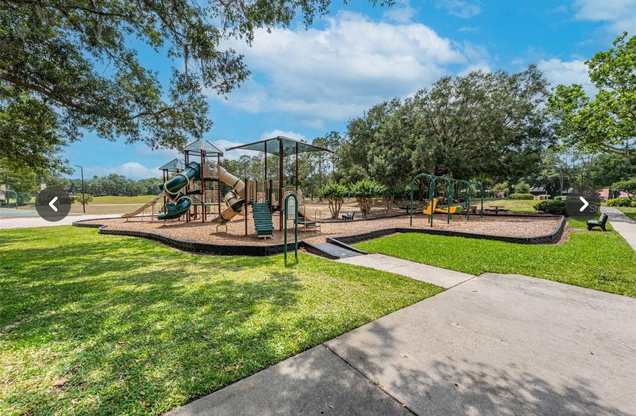 RIVER HILLS COUNTRY CLUB / FAIRWAY ONE - Residential