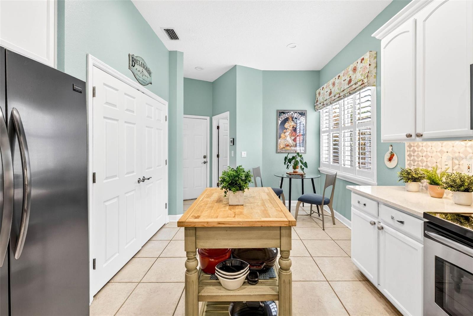 RIVER HILLS COUNTRY CLUB / FAIRWAY ONE - Residential